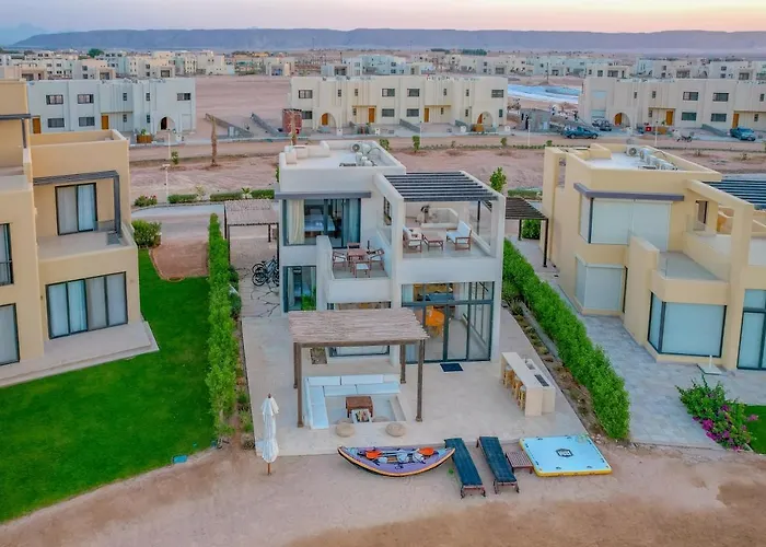 Comfy 3br Standalone In Tawila, El Gouna. Lagoon & Pool Access Villa *